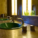 Nocleg ze śniadaniem Chateau Du Besset 4*