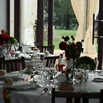 Chateau Du Besset Nocleg ze śniadaniem 4*