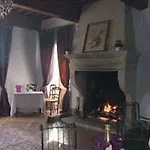 Chateau Du Besset Nocleg ze śniadaniem 4*
