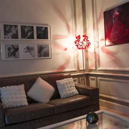 Chateau Du Besset Bed & Breakfast Saint-Romain-de-Lerps