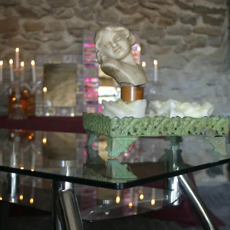 Chateau Du Besset 3*